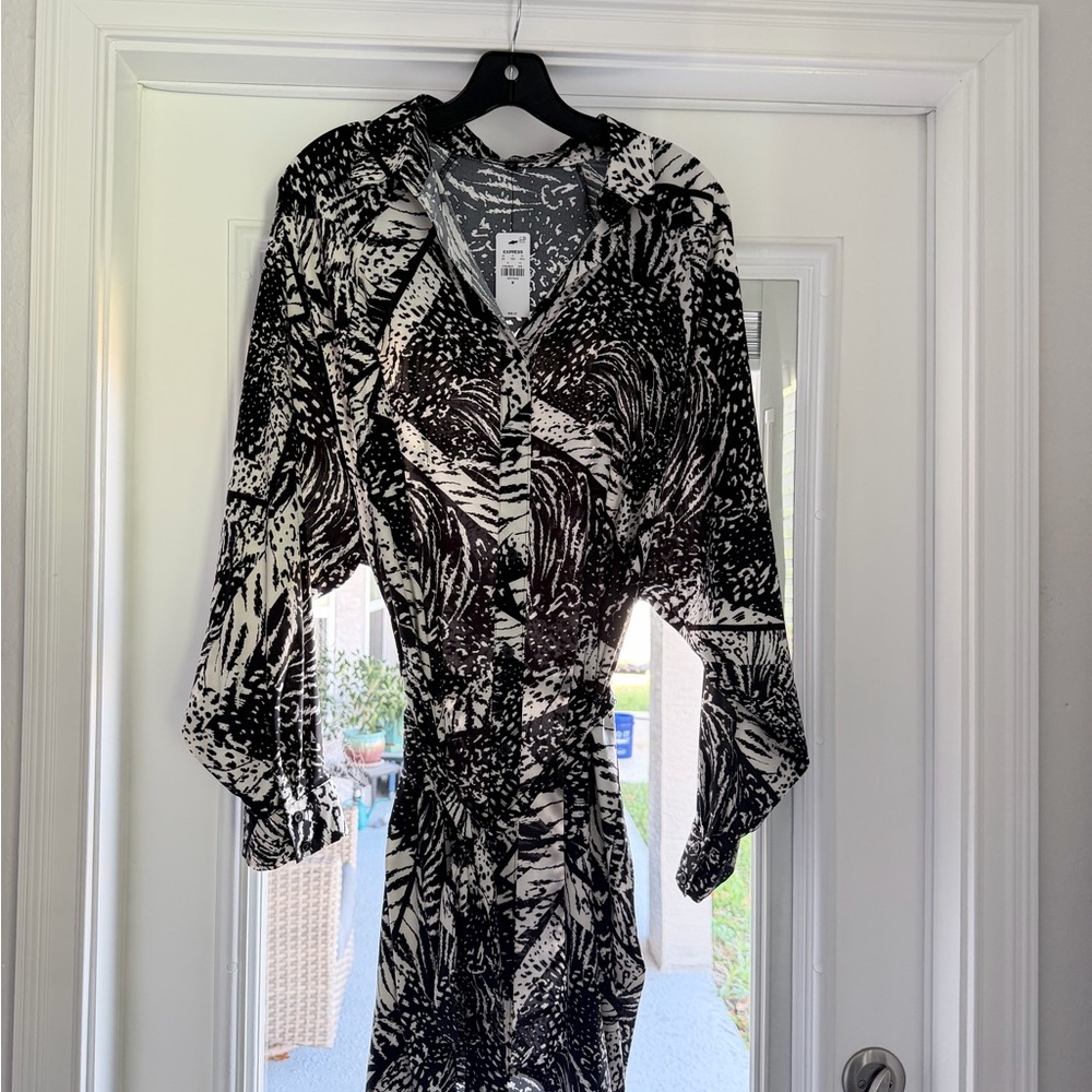 Express Long Sleeve Mini Portofino Shirt Dress in a black and white